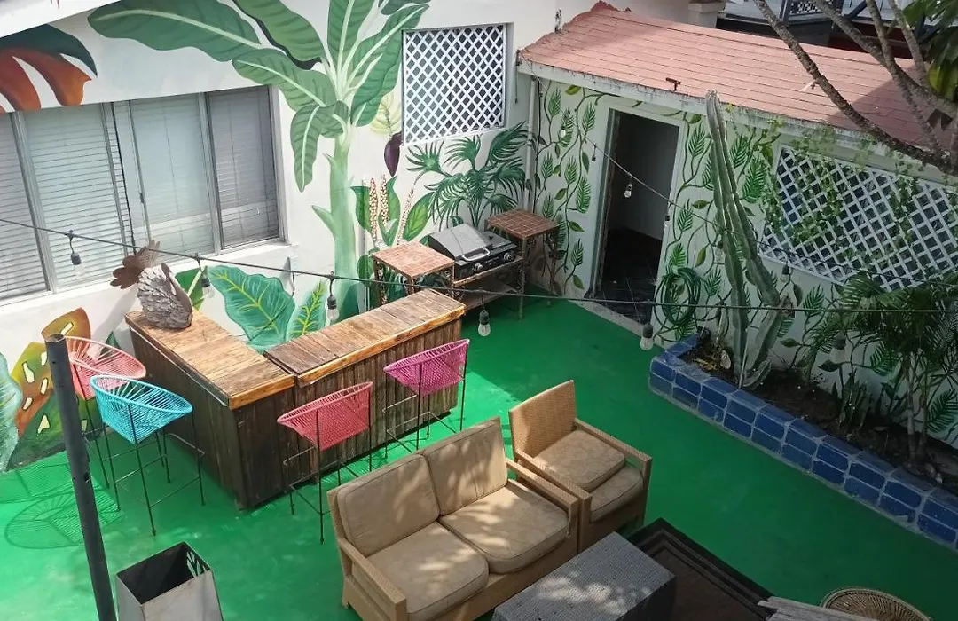 Trendy Green Cabin-1
